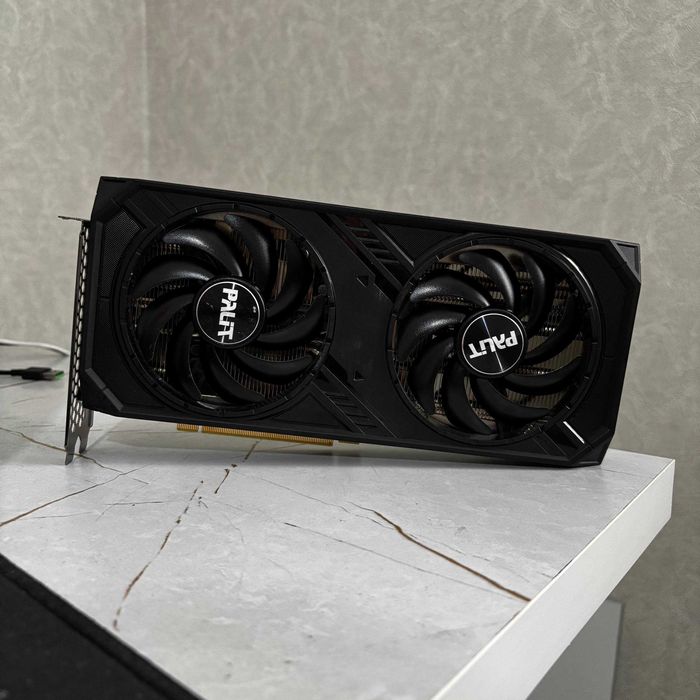 Palit  RTX 4070 Dual