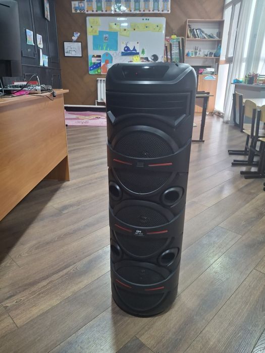 Продам колонку с микрофоном