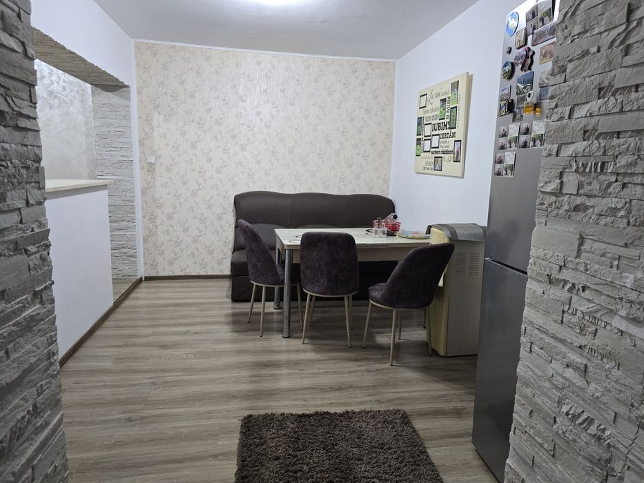 Apartament trei camere