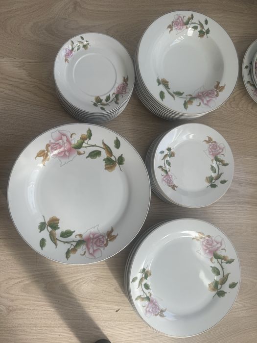 Продаю сервиз в оличном состоянии