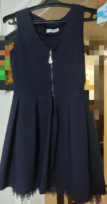 Продам школьную форму для девочки.