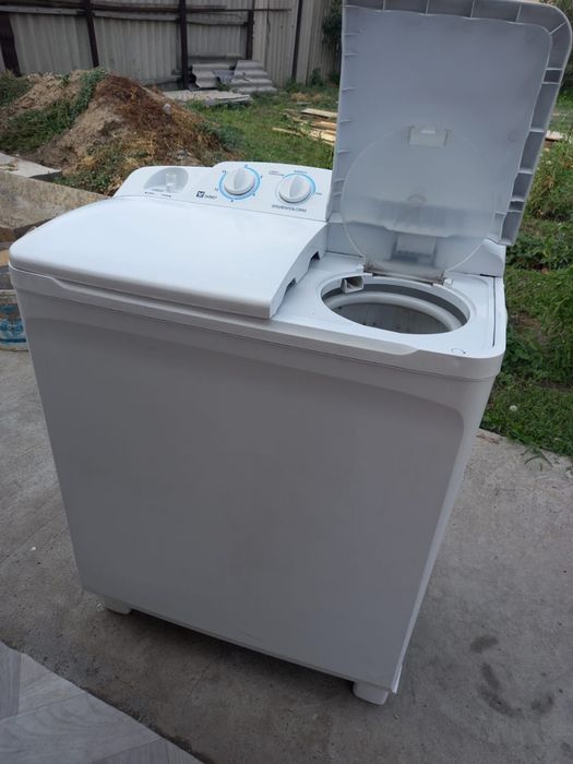 Срочно продам  стиральную машинку
