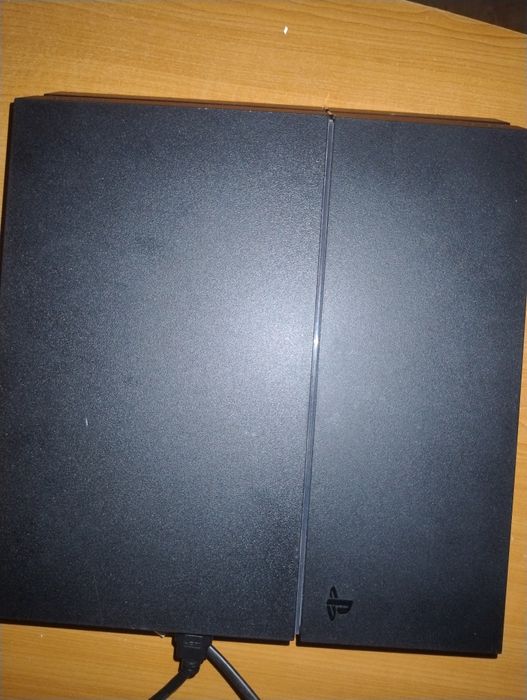 Ps4 cu maneta si fc23 joc nounout
