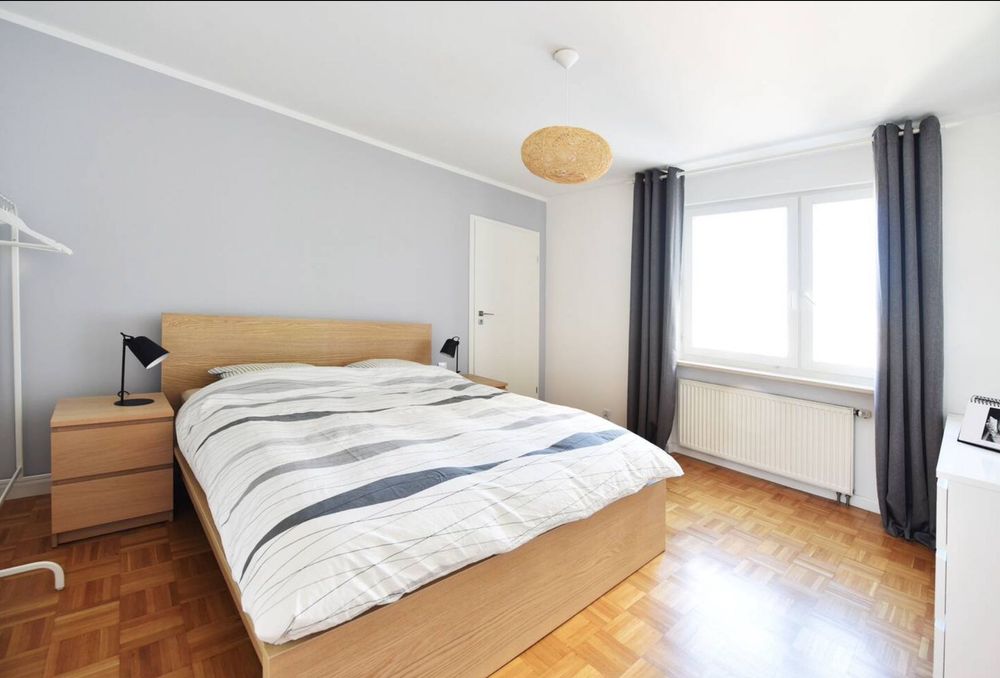 Тристаен апартамент под наем 725 ЕВРО