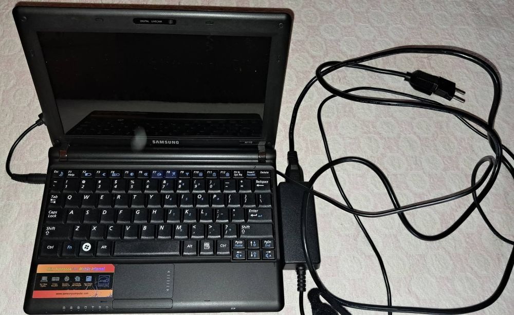 Leptop " samsung "