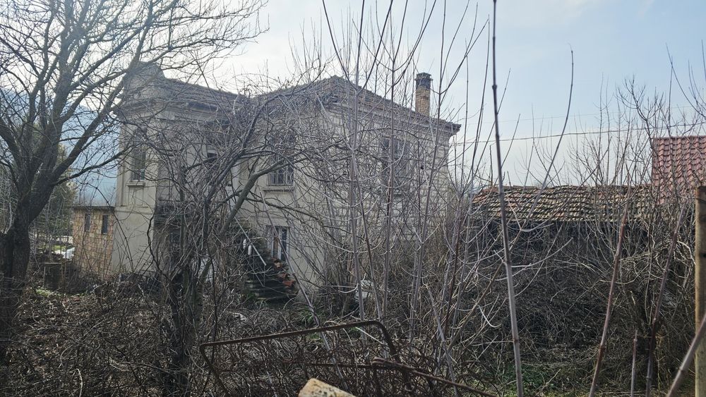 Продавам къща в село Врнчан