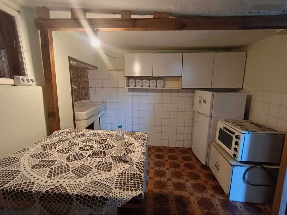 Дава се под наем Тристаен апартамент в Велико Търново, Акация - 76 кв.м за 255 € - Снимка #3