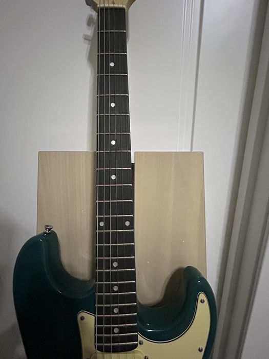 ЭлектроГитара от бренда: Levinson