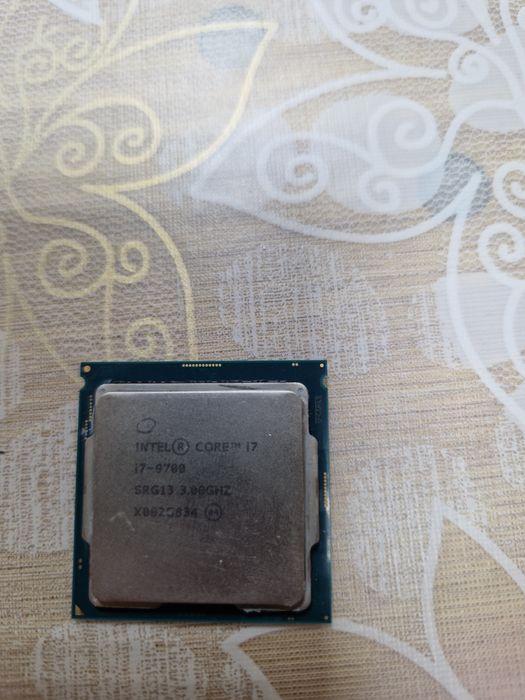 Процессор i7 9700