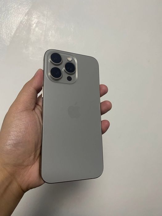 iPhone 15 PRO MAX impecabil cu 96% Bateria
