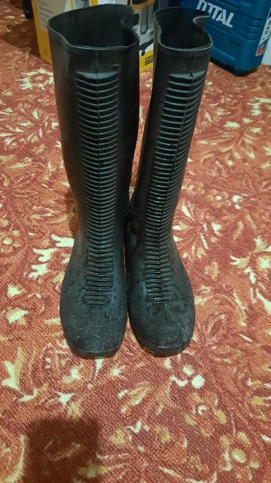 Резиновые сапоги советские