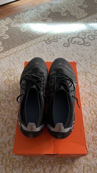 Ghete fotbal nike mercurial vapor 14 pro