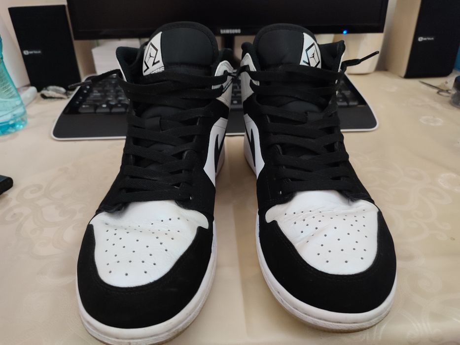 Jordan 1 mid diamond SE