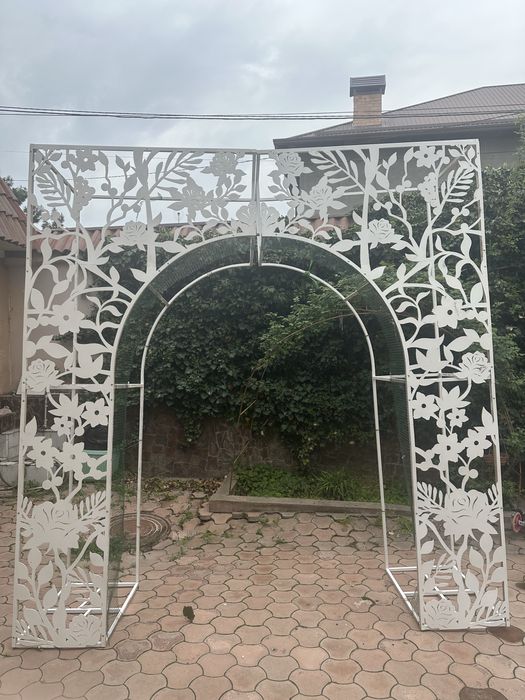 Продается декоративная арка.