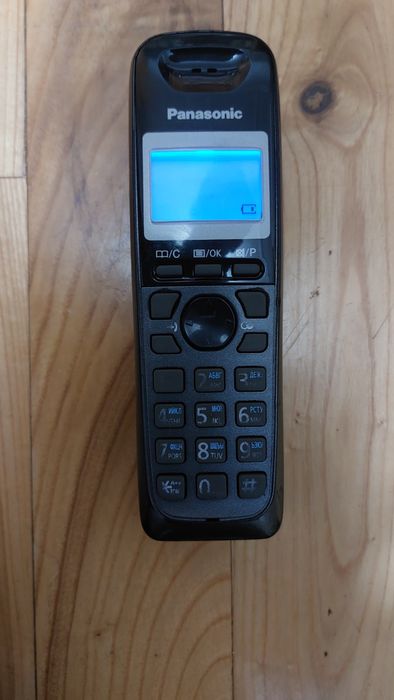 Радиотелефон Panasonic DECT KX-TG2521CA