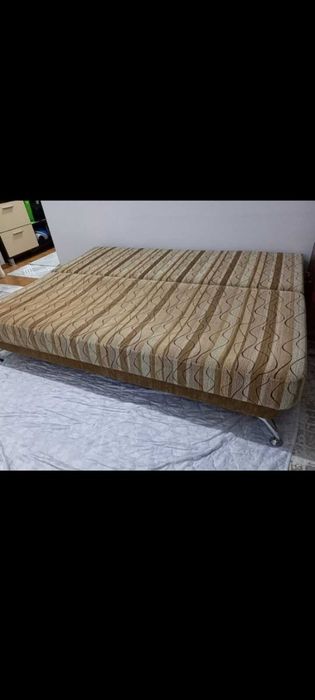 Диван в хорошем состоянии