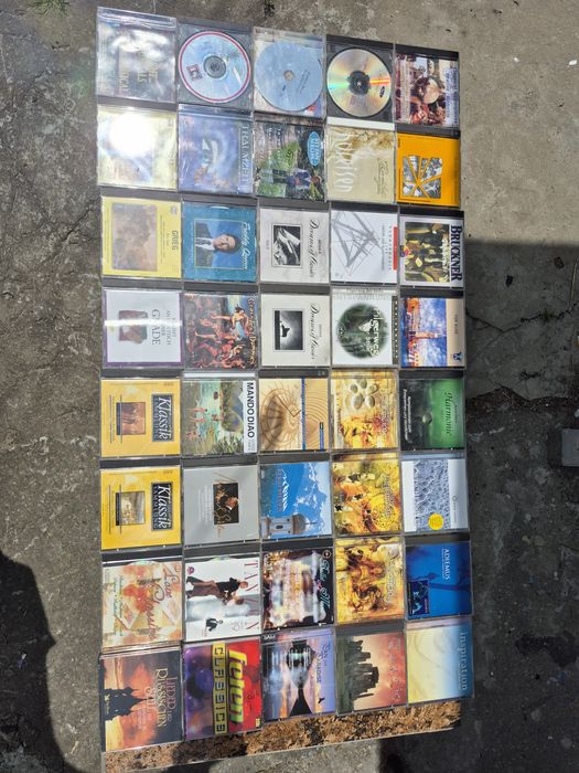 Vând Lot 40CD muzica clasica mixta straina artisti internationalii celebri