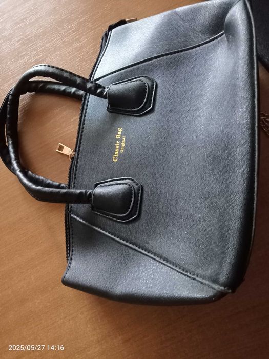 Сумочка плюс клатч.