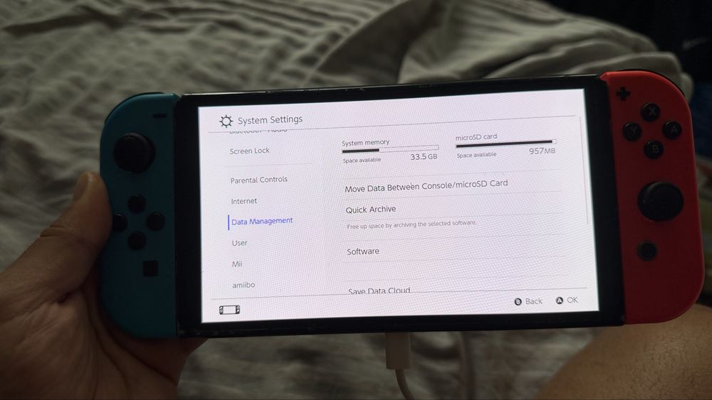 Nintendo Switch OLED-Perfect Functionala-Urme de Uzura-OK