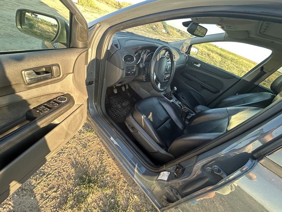 Vand Ford Focus sau pentru rabla