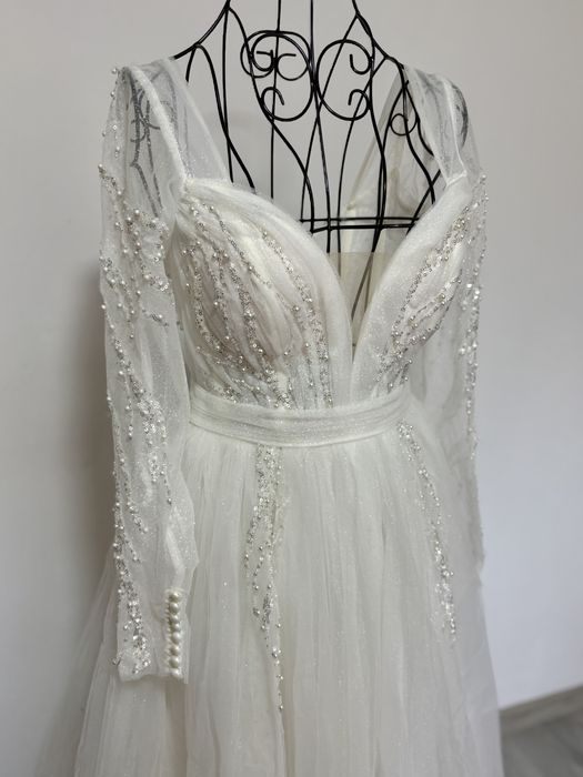 Rochie de mireasa in A