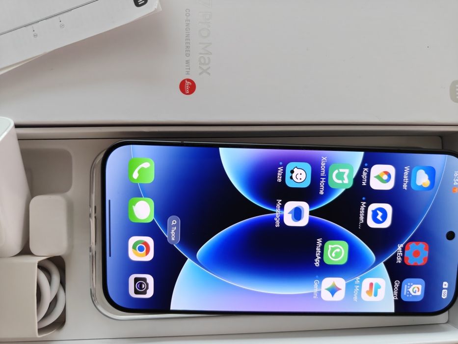 Чисто нови  Xiaomi 17 PRO  Max Black 16/512GB с двоен селфи дисплей