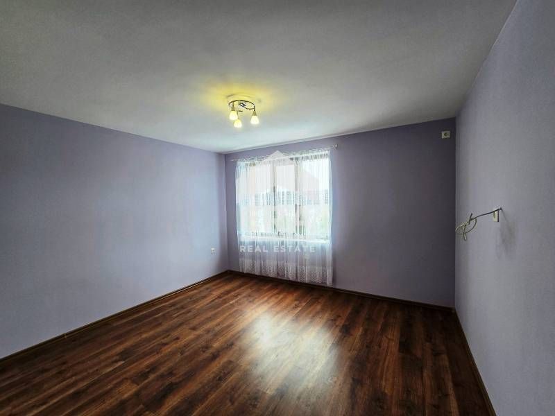 Продава се Къща в с. Щръклево, Област Русе - 273 кв.м за 605 €/кв.м - Снимка #6