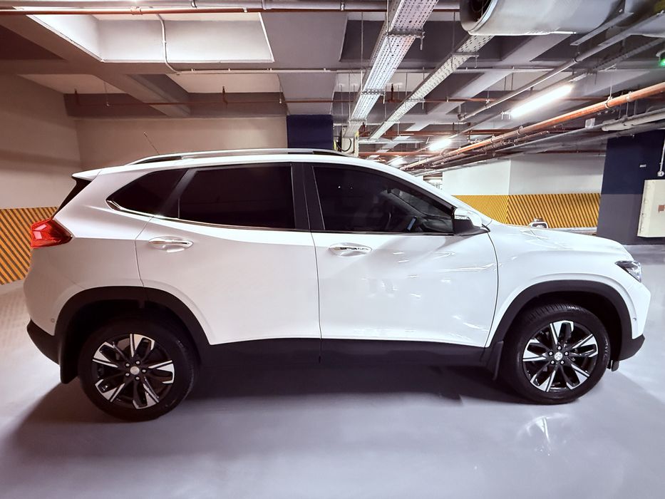 Tracker 2 premier sotiladi