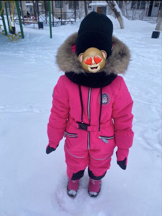 Зимний комбинезон для девочки
