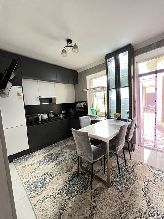 Икки сотк котеж миндоноботда сотилади