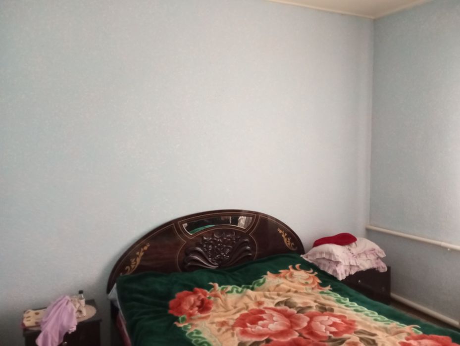 5 Xonali uy sotiladi