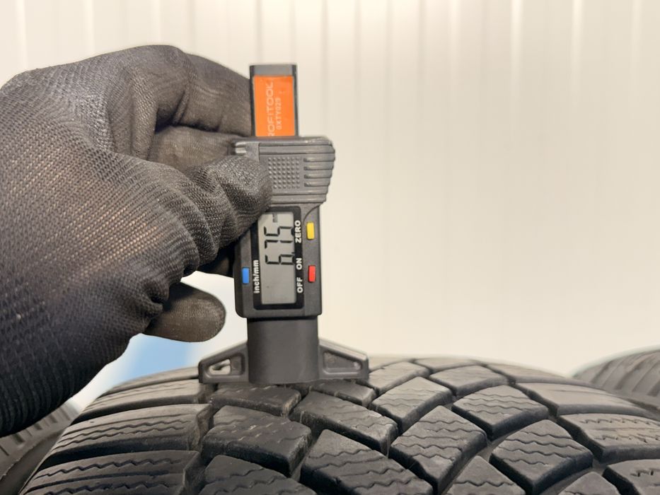 225/55/18 зимни гуми BRIDGESTONE BLIZZAK LM005