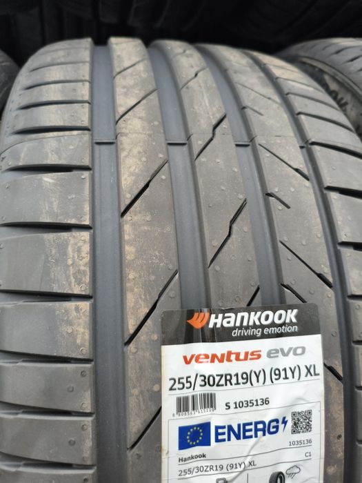 255 30 19 Hankook Noi