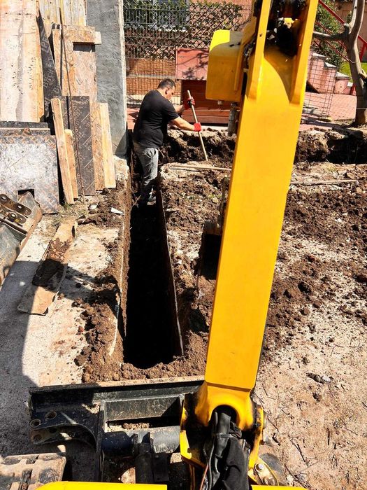 Săpături pentru drenaj și fundații cu utilaj compact