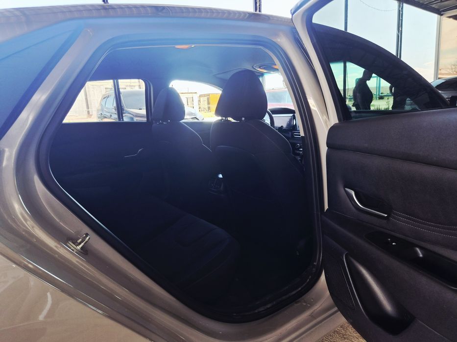 Hyundai Elantra 1.6