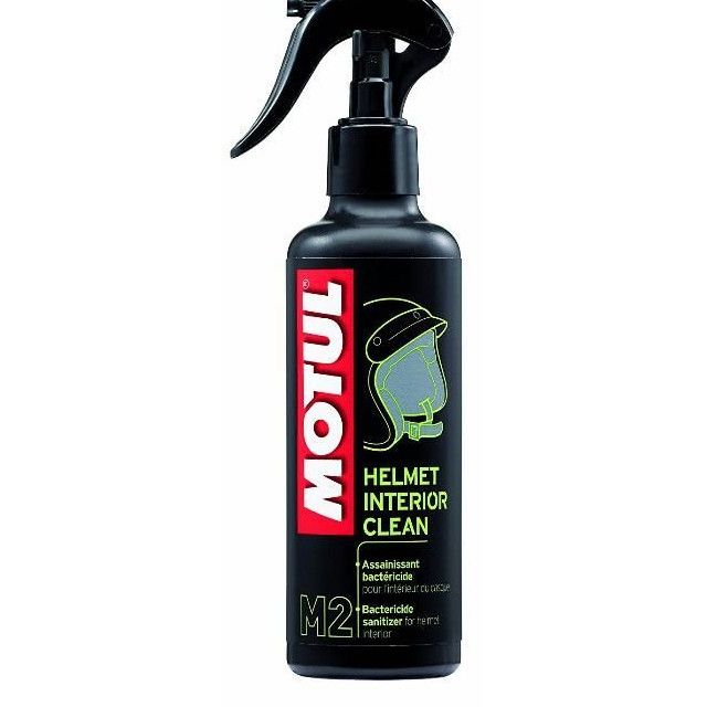 Motul препарат спрей почистване екипировка каска интериор ръце кожа