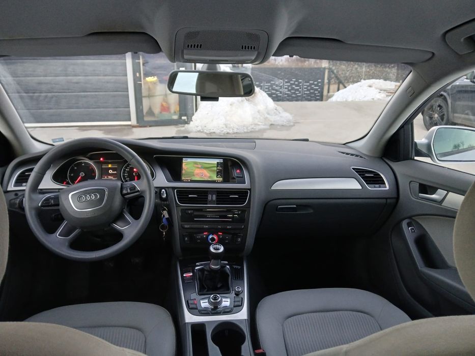 Vând Audi A4 B8.5 Facelift