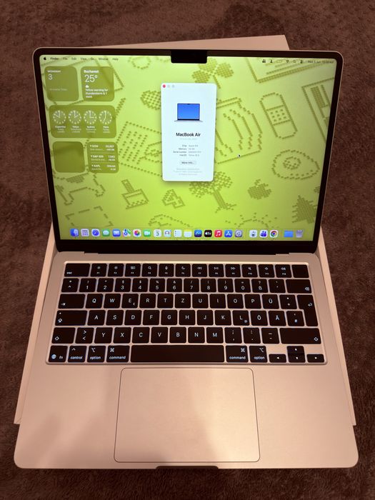 Macbook Air M4 24gb Ram 256 gb ssd 2 cicluri de incarcare!!