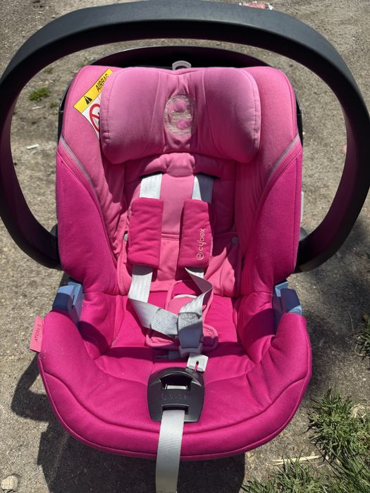 Cybex aton 5 два броя + база