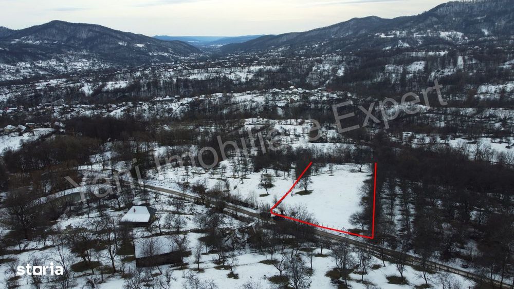Teren de vânzare în comuna Brăduleț, sat Brăduleț, județ Argeș.