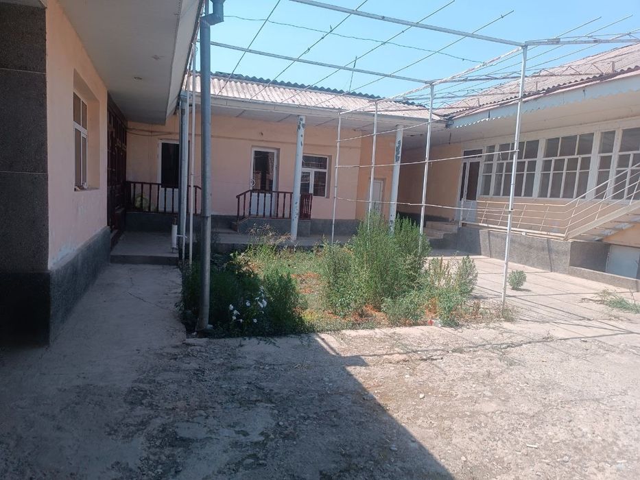 Жилой дом ,12 соток