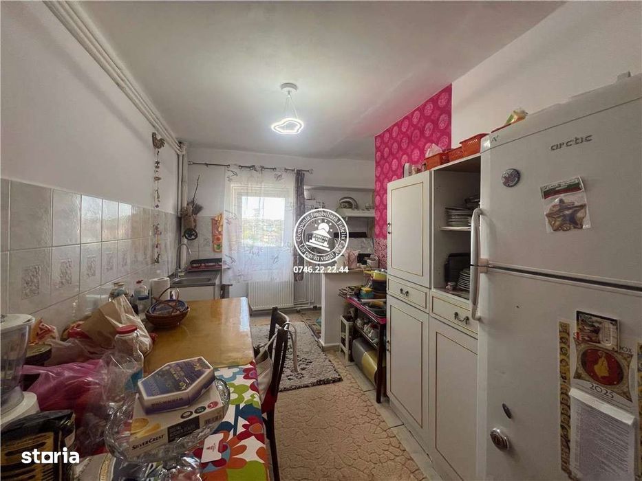 Apartament decomandat cu 4 camere, 2 băi și 2 balcoane