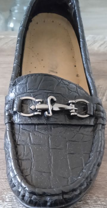 Продам обувь б/у,Туфли и полусапожки