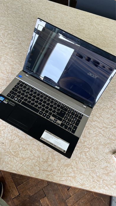 Лаптоп Acer V3 17.3”