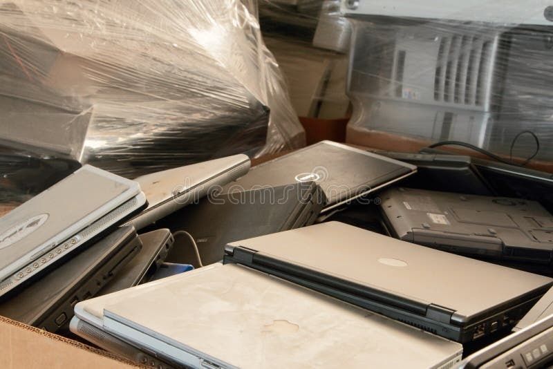 Reciclam placi, procesoare, rami,pini auriți, calculatoare, laptopuri, telefoane vechi etc