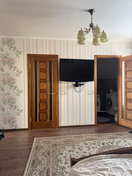 Продам приличный особняк