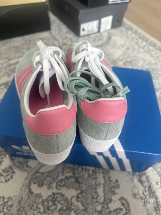 Кроссовки Adidas
