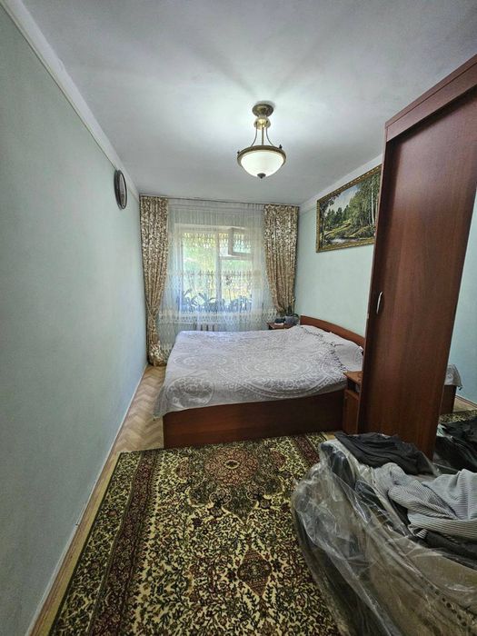 Продаётся 4/2/4 Буюк ипак йули метро