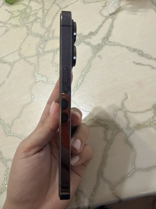 Продам Iphone 14 pro