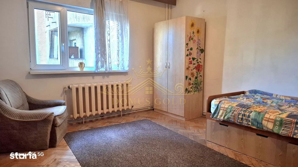 Vind apartament 3 camere Calea Manastur.